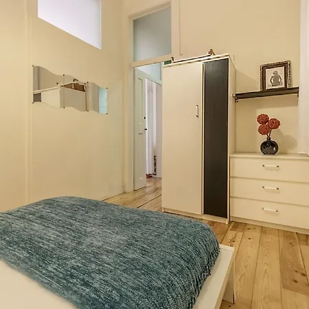 Correeiros Downtown - Historic Appartement *